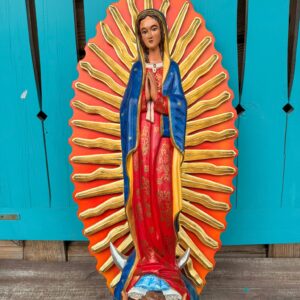 Matka Boska z Guadalupe. Patronka dzieci nienarodzonych i Obrończyni – figura dekoracyjna.